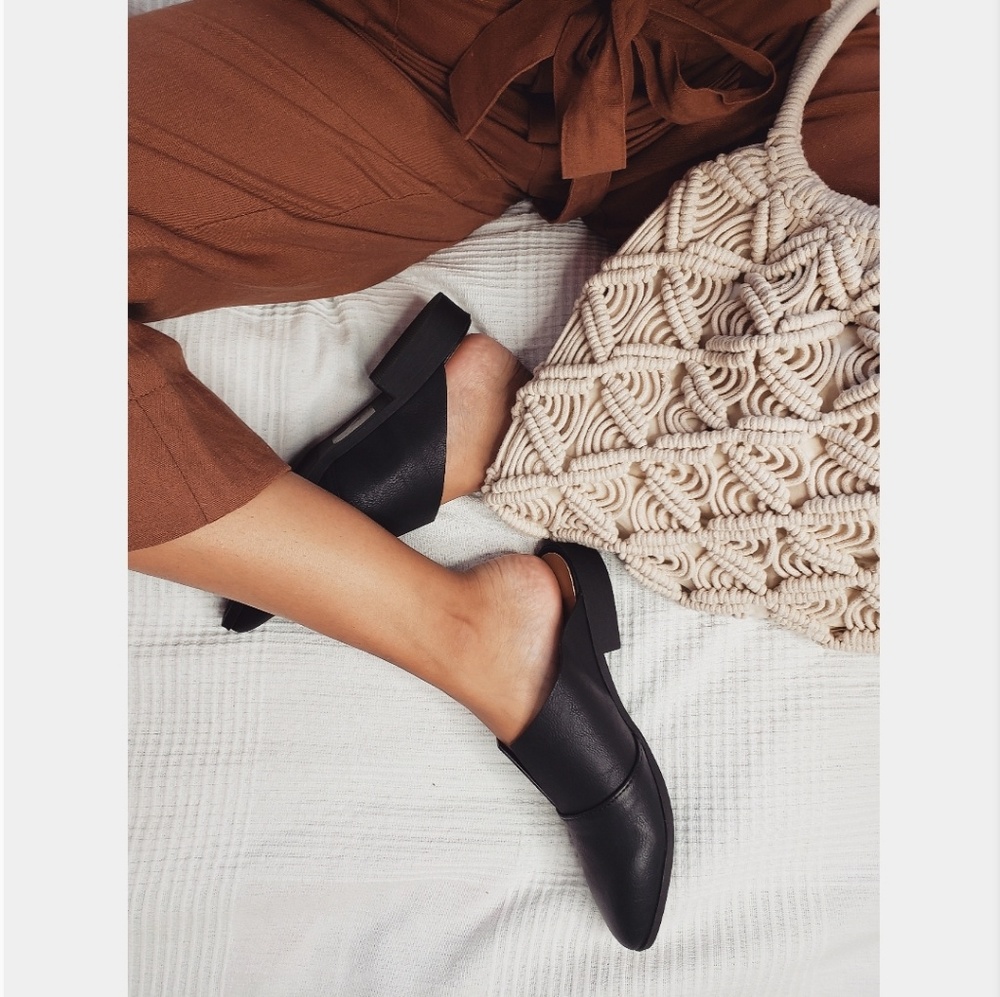 🆕️//The Amy// black mule flat - Picture 2 of 7